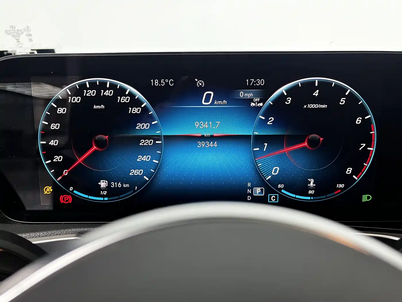Mercedes-Benz GLB 2023 GLB 220 Dynamic фото 6