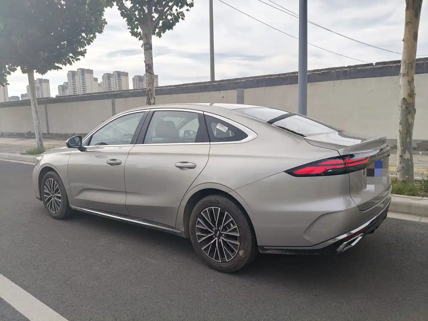 Geely Emgrand 2026 2026 Model Fifth Generation 1.5T Light Chaser Edition