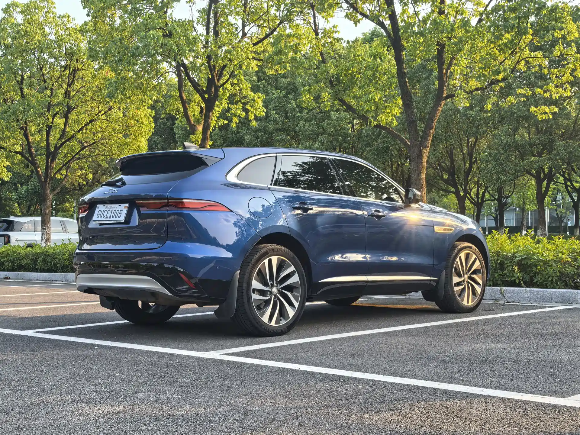 Фото 7 - Jaguar F-PACE