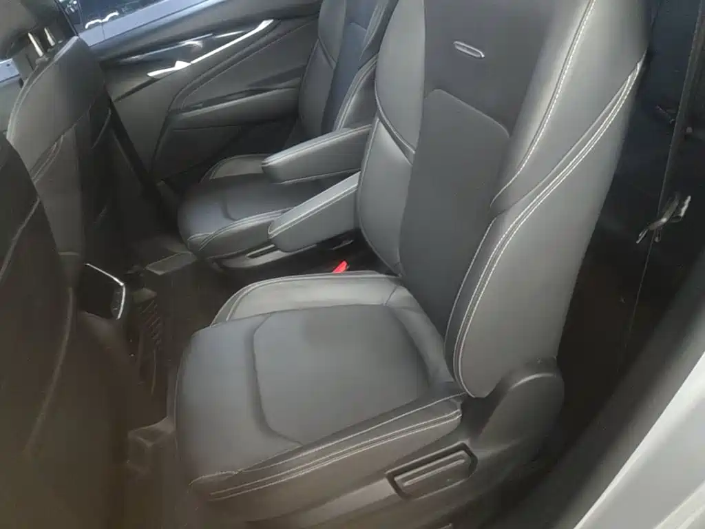 SAIC Maxus Dajia 5 2023 2022 1.3T PLUG IN Joy Edition (7-seater)
