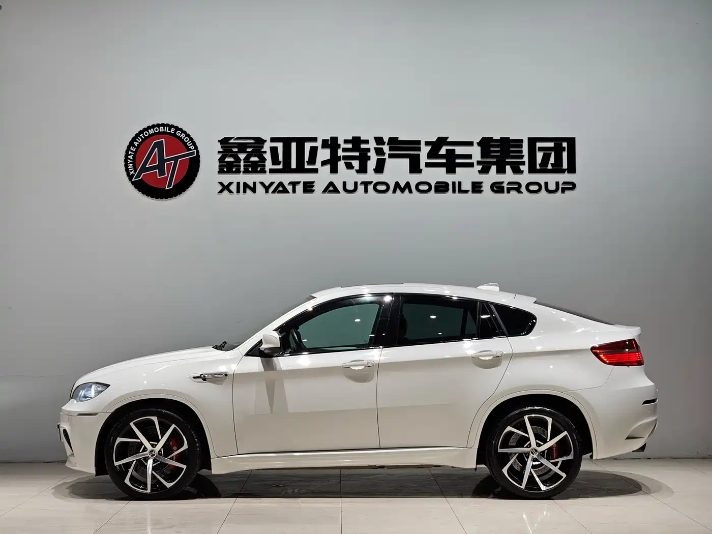 BMW X6 M 2010 X6 M фото 4