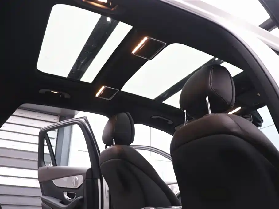 Mercedes-Benz GLC 2021 GLC 260 L 4MATIC Sporty фото 24