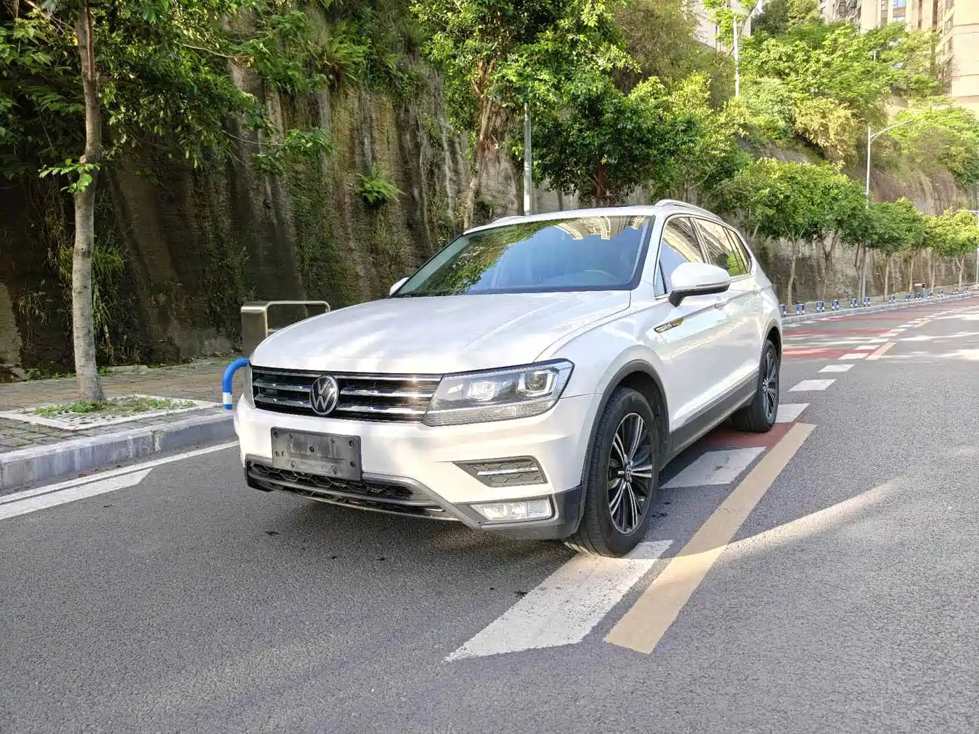 Volkswagen Tiguan L 2021 330TSI Automatic 2WD Smart