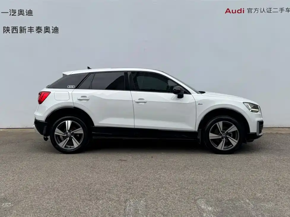Audi Q2L 2020 35 TFSI Fashion Dynamic Model фото 27