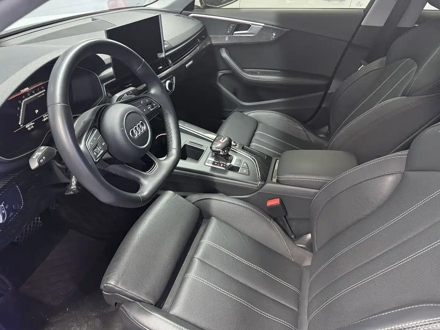 Audi A4L 2020 40 TFSI Luxury Dynamic фото 4