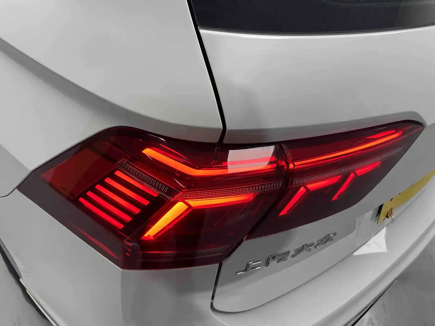 Volkswagen Tiguan L 2023 Facelift 330TSI Automatic 2WD Smart Edition фото 18