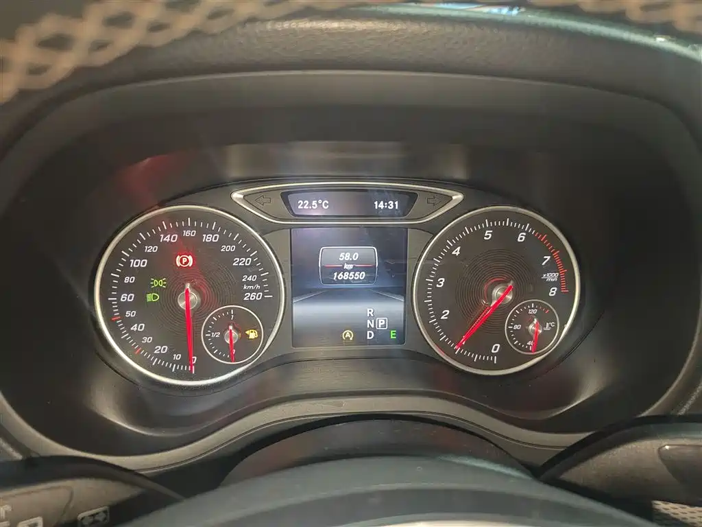 Mercedes-Benz B-Class 2015 B 200 Style фото 8