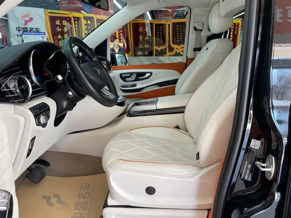 MERCEDES-BENZ V CLASS