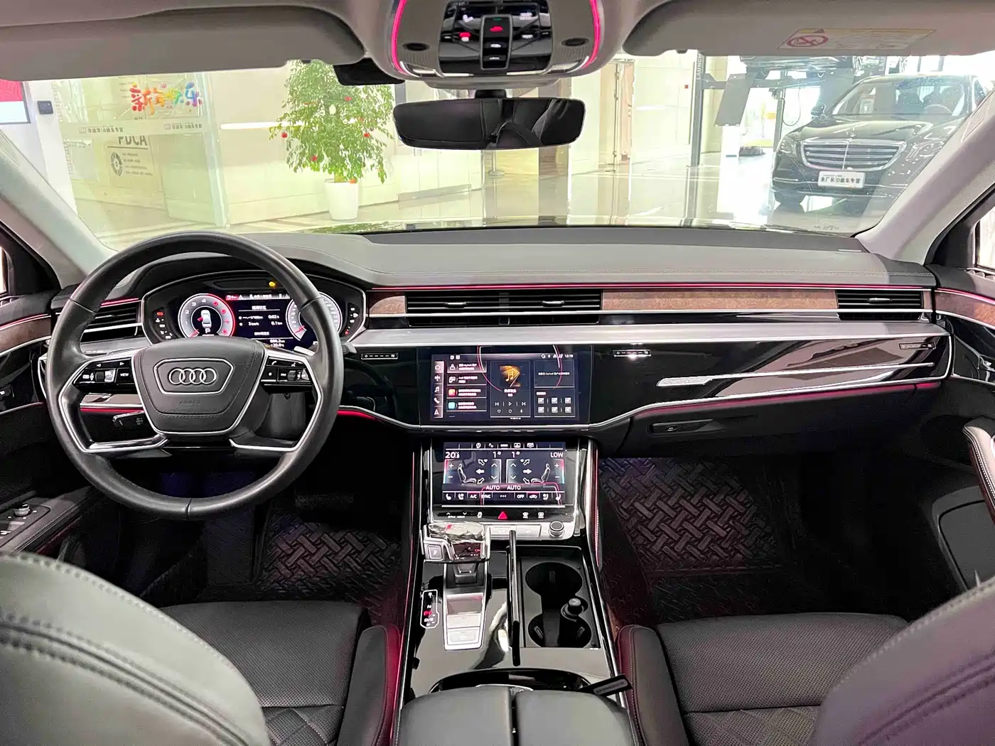 Audi A8 2023 A8L 50 TFSI quattro Premium фото 8
