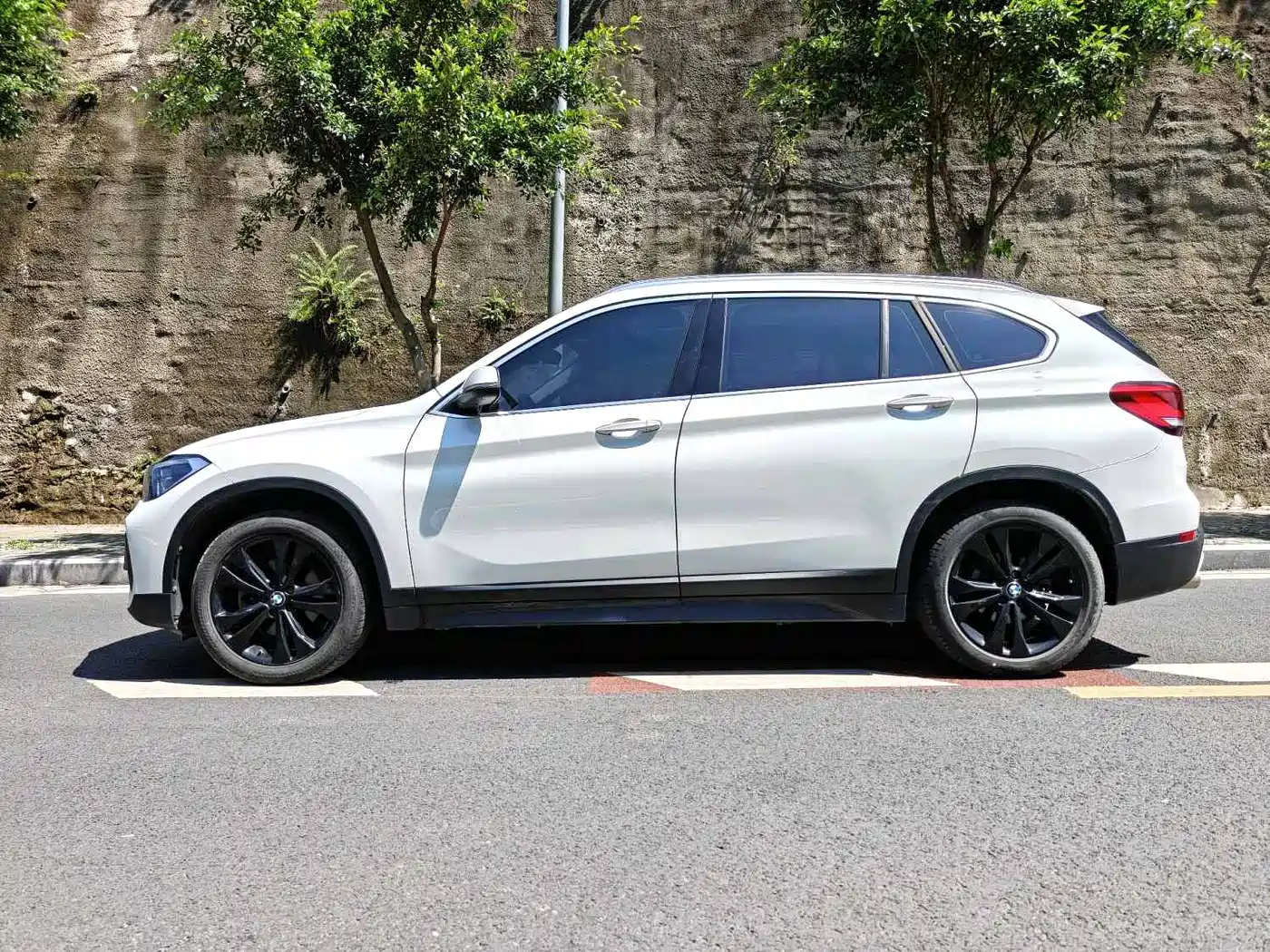 BMW X1 2020 sDrive20Li Fashion Model фото 17