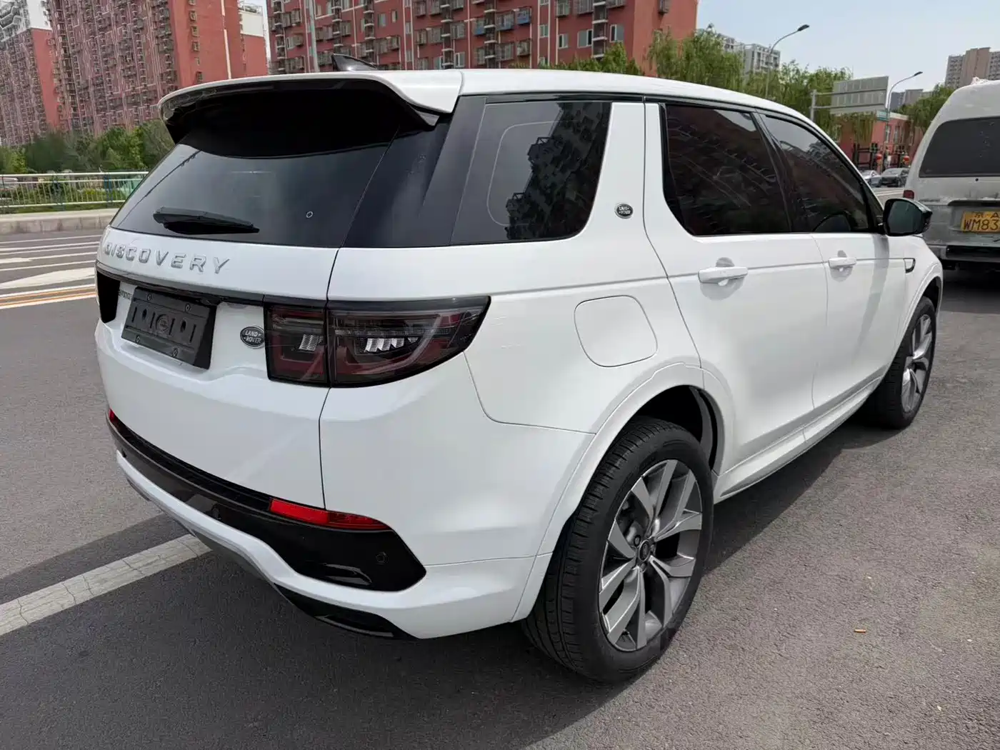 LAND ROVER DISCOVER SPORTS