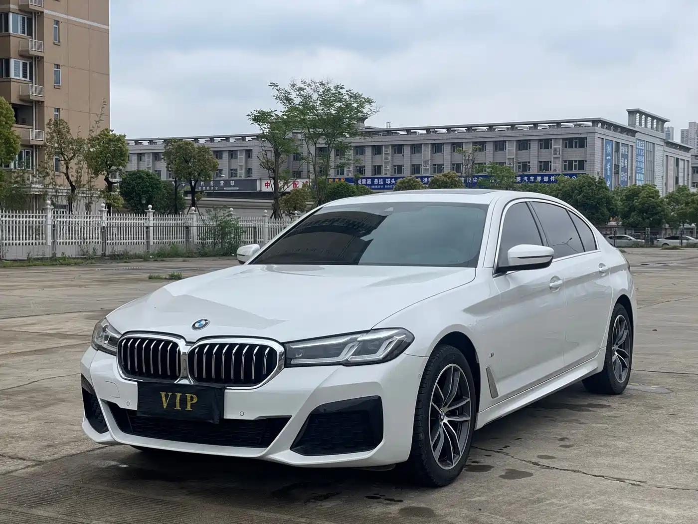 BMW 5 Series 2022 525Li M Sport Package
