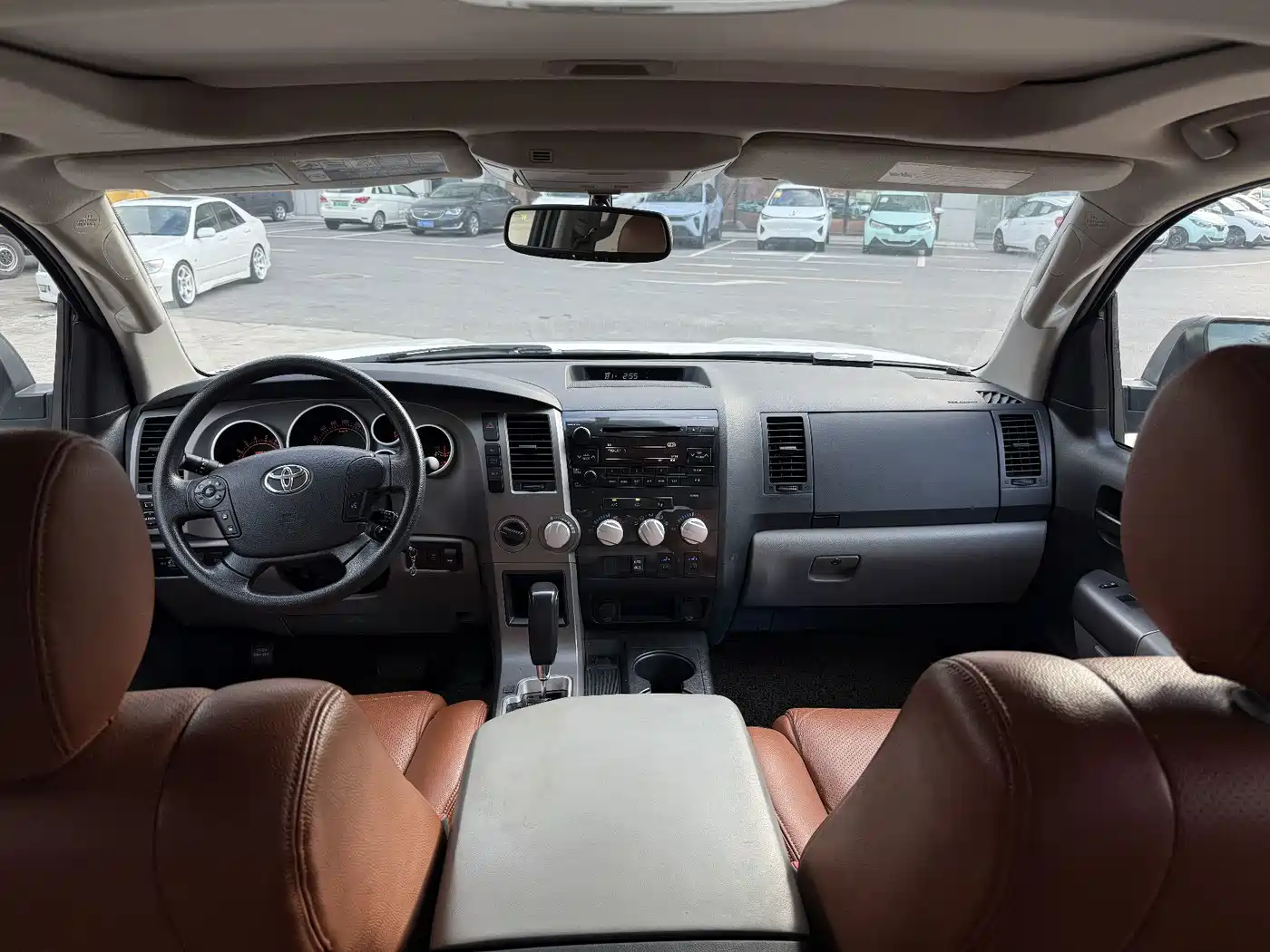 Toyota Tundra 2013 2011 5.7 Standard Model