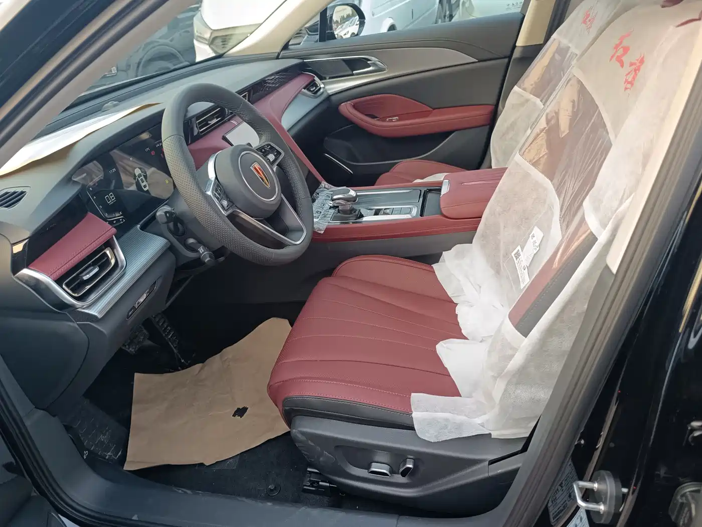 Hongqi H5 2024 1.5T DCT Smart Connect Flag Joy Edition фото 5