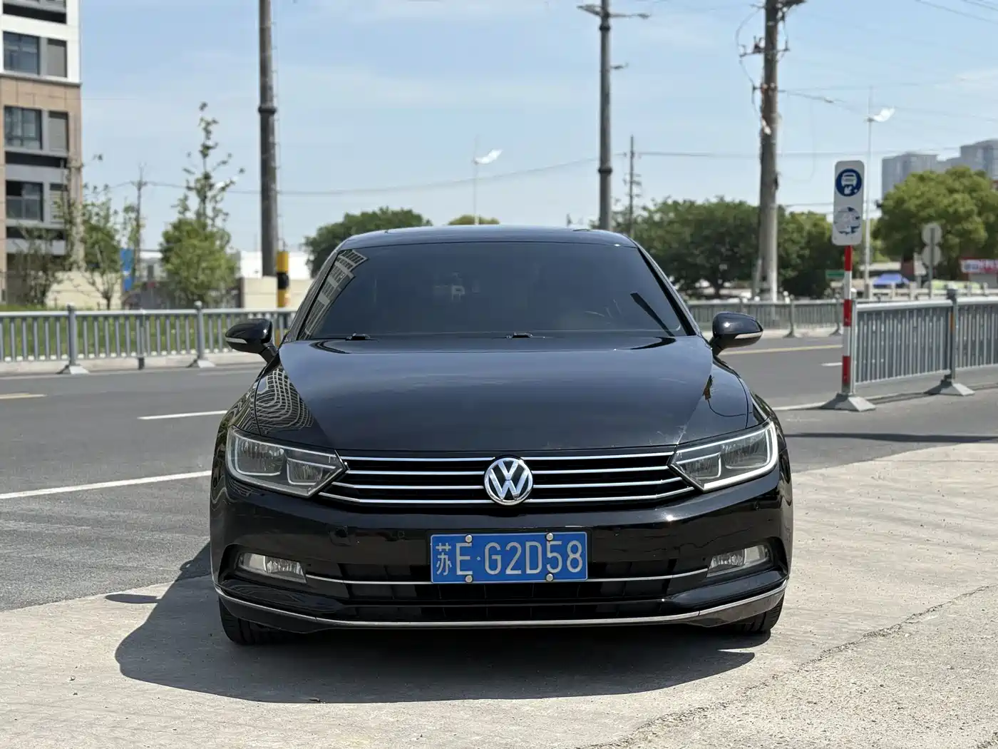 Volkswagen Magotan 2017 330TSI DSG Leading фото 2