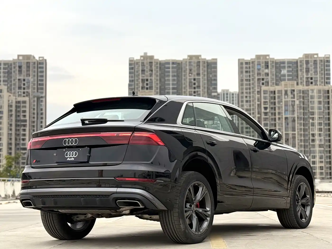 Audi Q8 2024 55 TFSI Luxury Sport фото 11