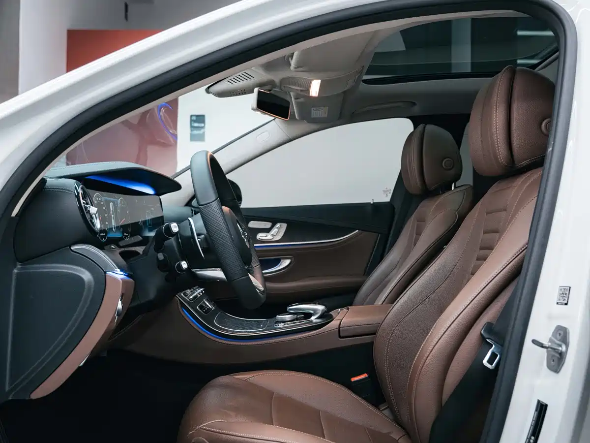 Mercedes-Benz E-Class 2017 E 300 L Sport Fashion фото 9