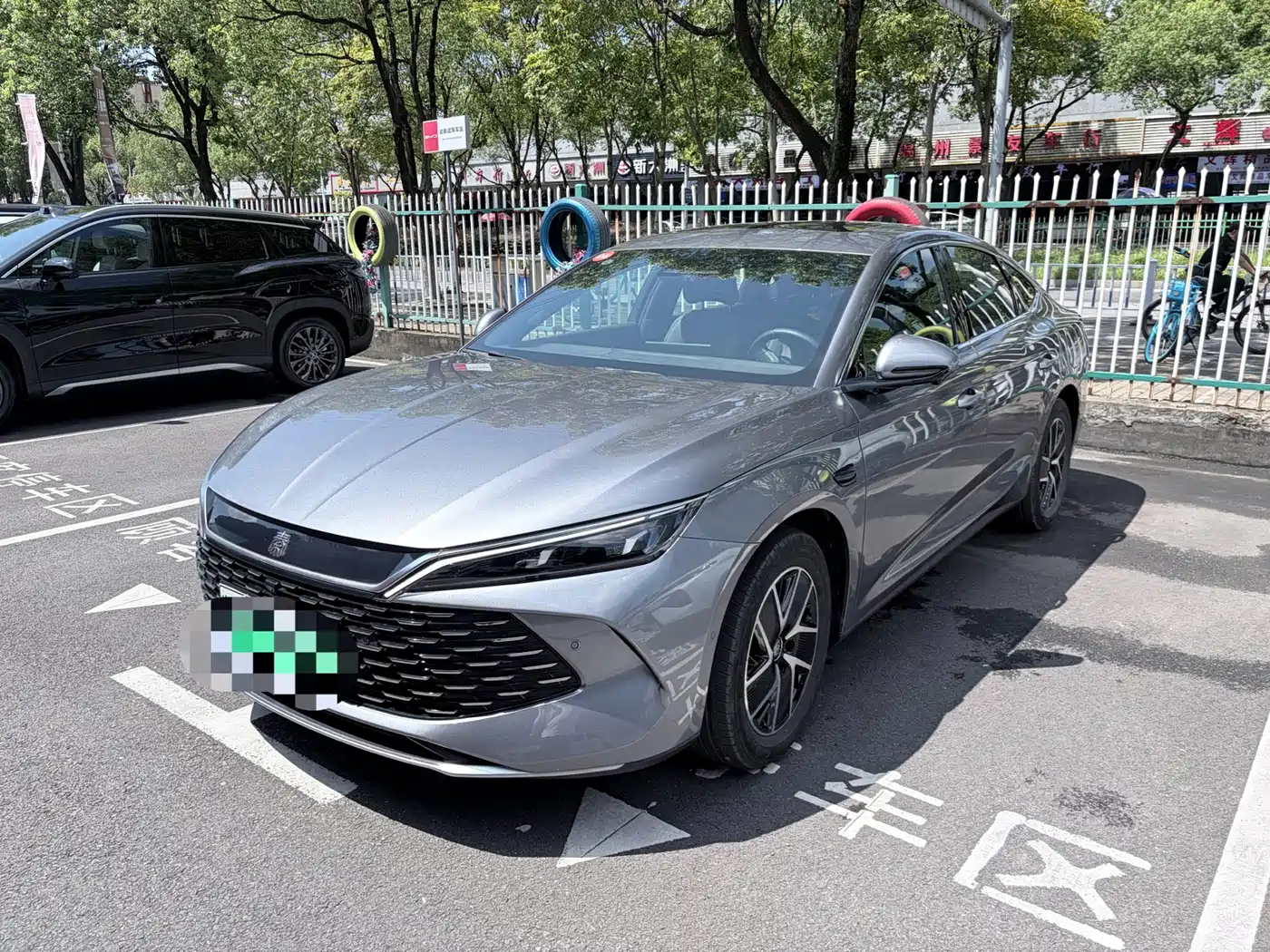 BYD Qin L 2025 DM-i Smart Drive Edition 120KM Leading