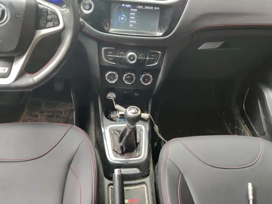 Zhonghua V3 2016 2016 1.5L Manual Smart