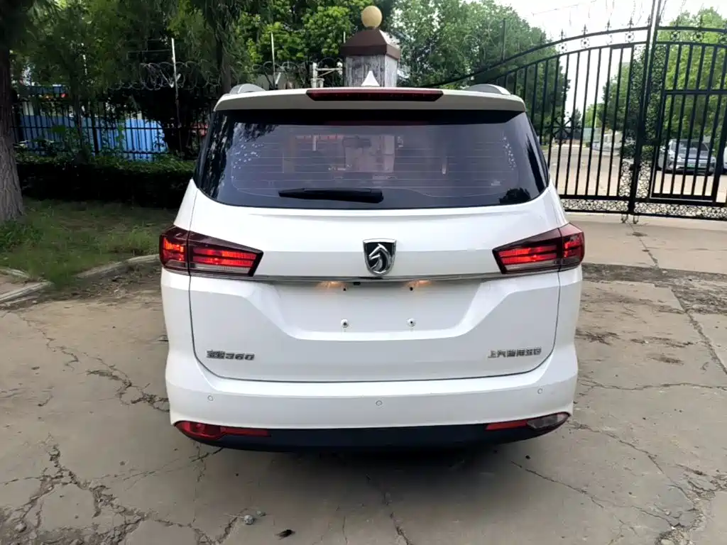 Baojun 360 2019 2018 1.5L Manual Luxury Model China V