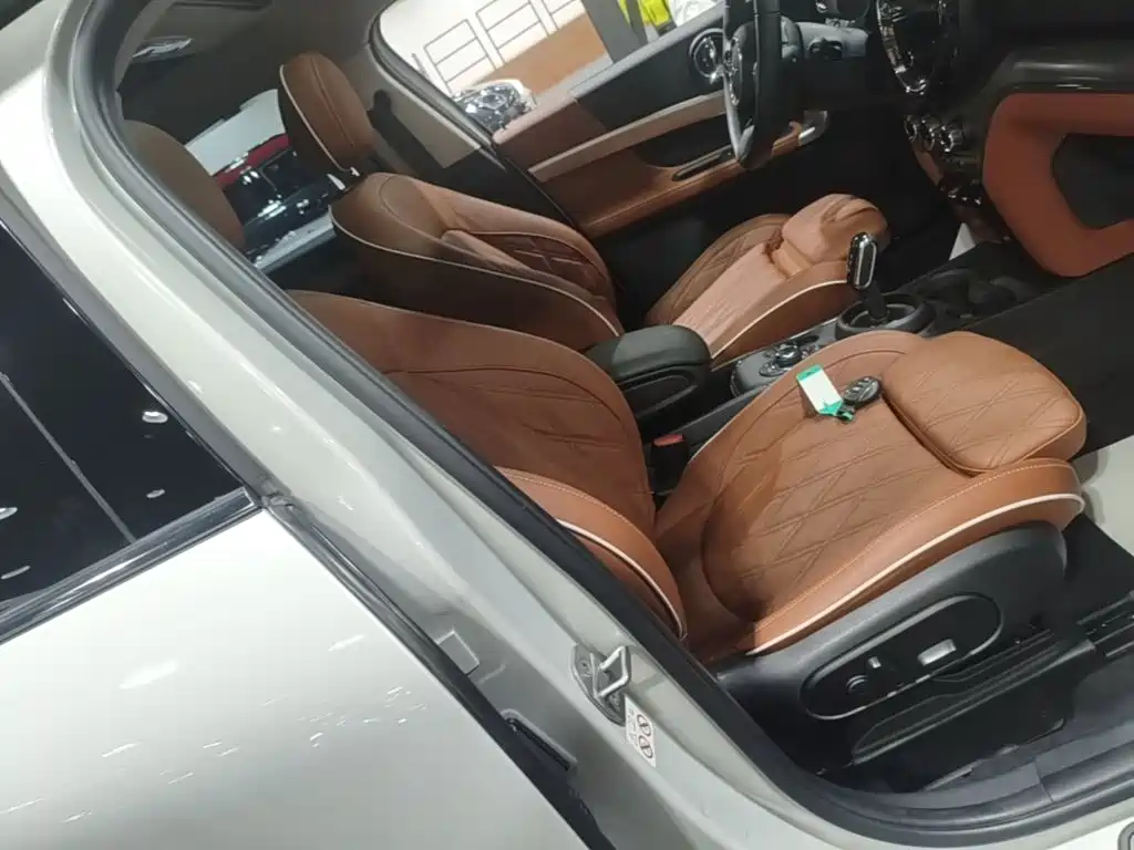 MINI COUNTRYMAN 2021 2022 1.5T COOPER ALL4 Connoisseur