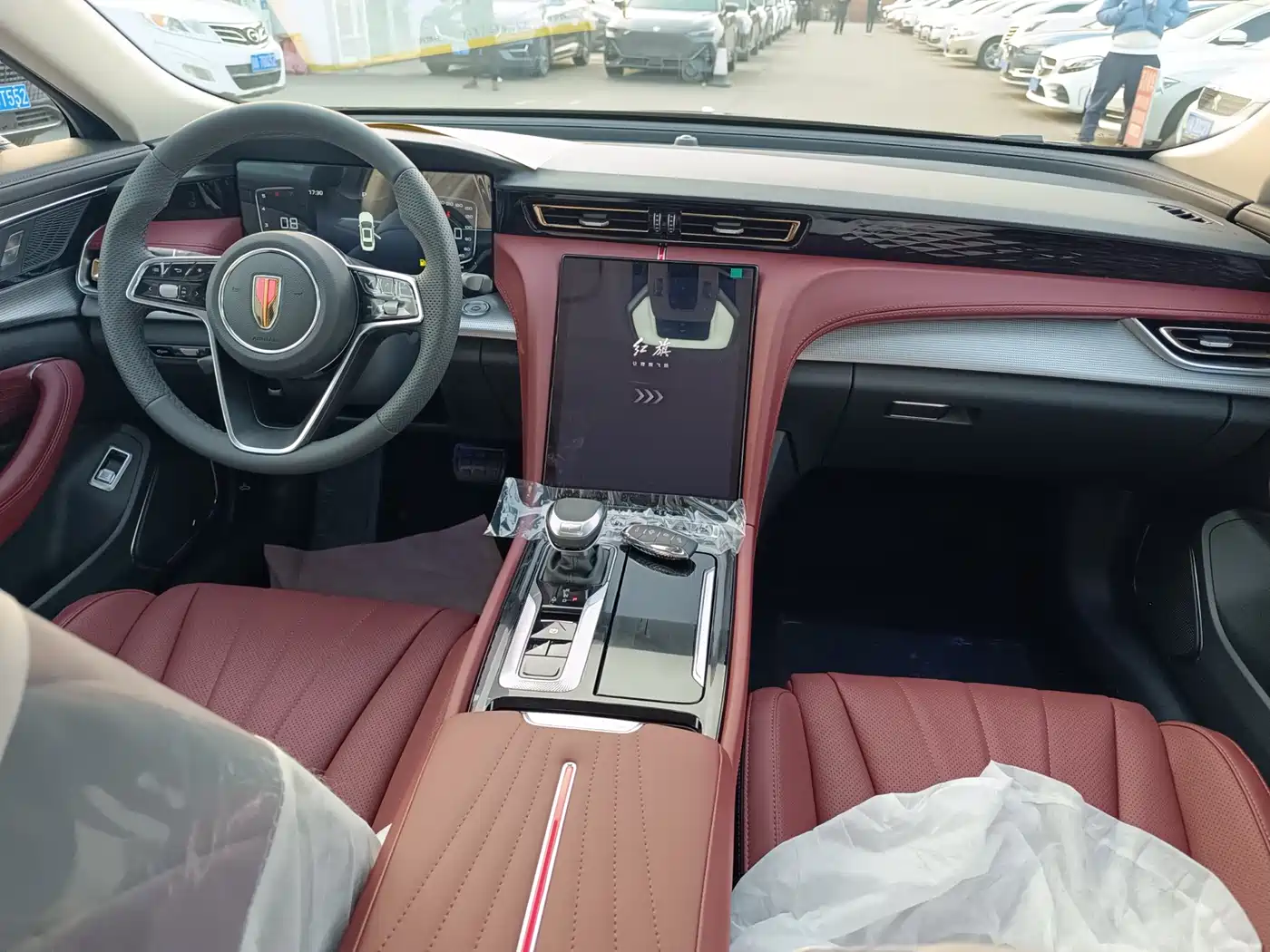 Hongqi H5 2024 1.5T DCT Smart Connect Flag Joy Edition фото 20