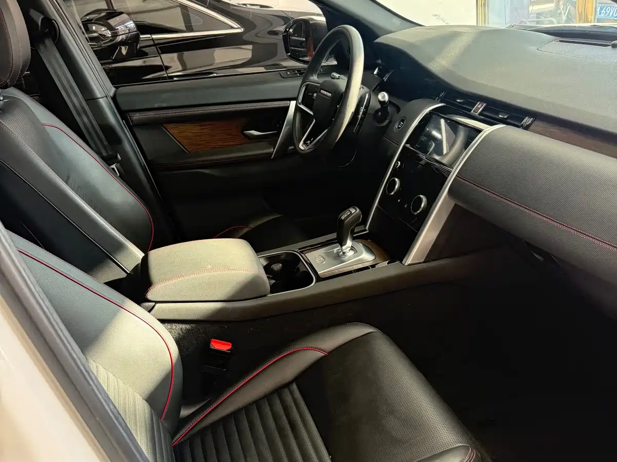 Land Rover Discovery Sport 2021 249PS R-Dynamic SE Performance Technology Edition 5-seater фото 8
