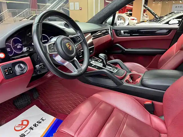 Porsche Cayenne 2019 Cayenne Coupé 3.0T — фото 5