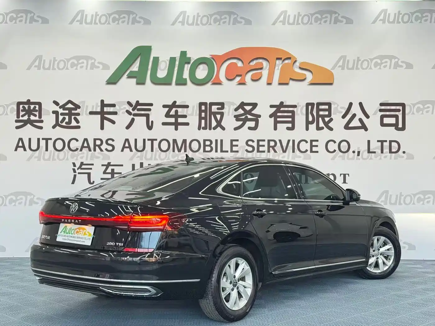 Volkswagen Passat 2023 280TSI Business Edition фото 4