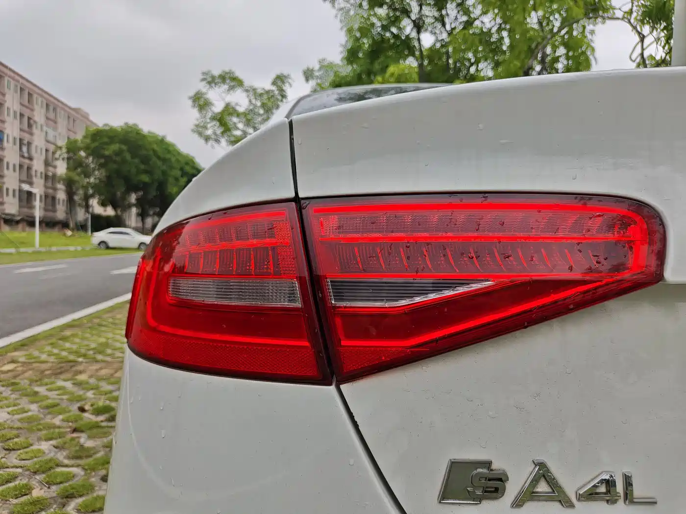 Audi A4L 2013 35 TFSI Automatic Standard фото 11