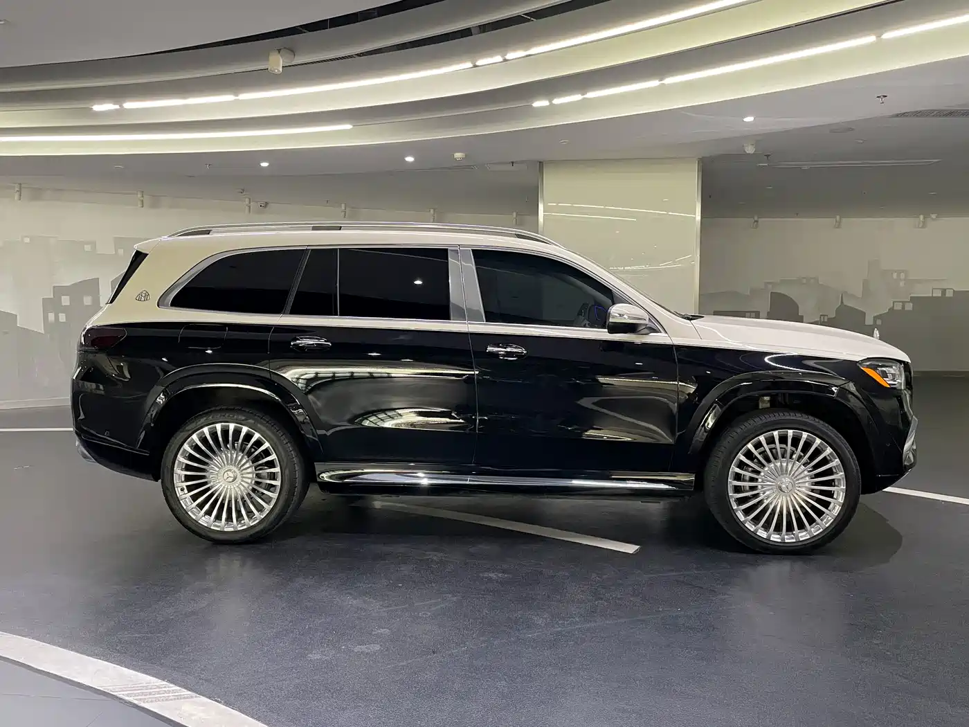 MERCEDES-BENZ MAYBACH GLS