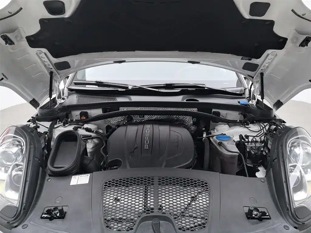 Porsche Macan 2017 Macan 2.0T фото 6