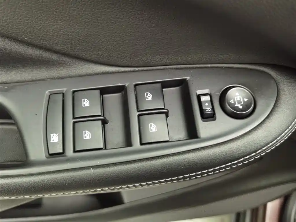 Buick Envision Plus 2019 20T FWD Leading Model China VI фото 9