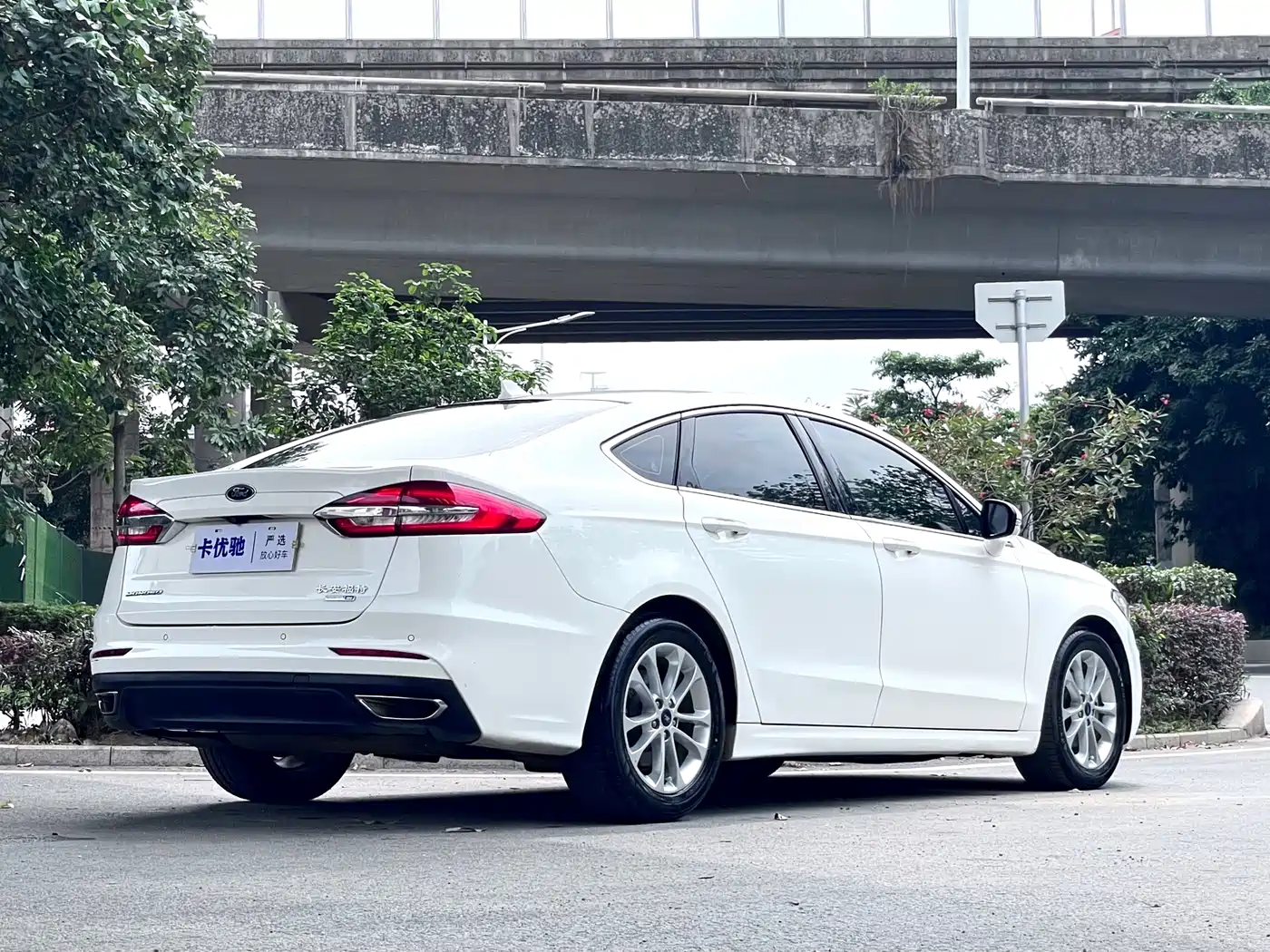 FORD MONDEO