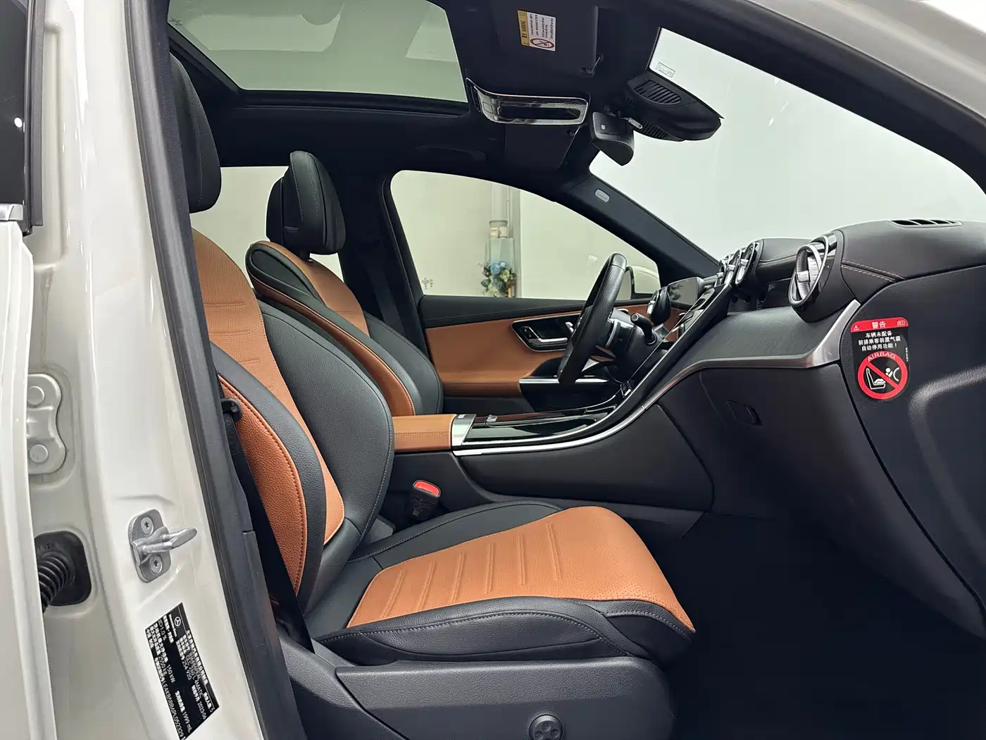 Mercedes-Benz GLC 2024 GLC 260 L 4MATIC Luxury 5-seater фото 13