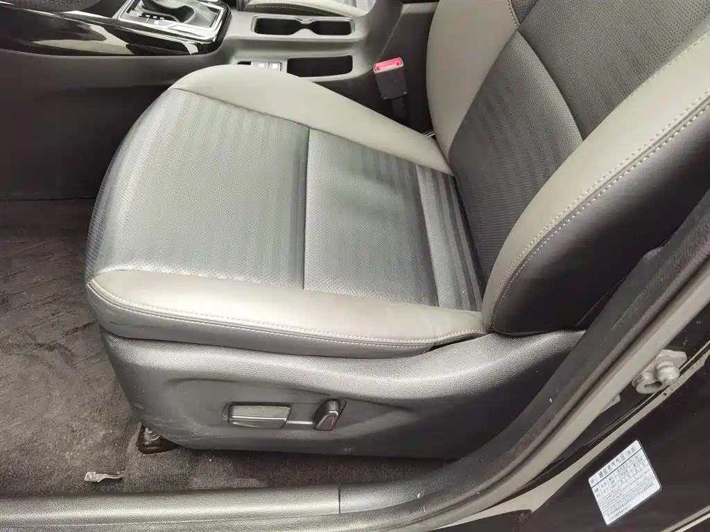 Kia Sportage 2019 2.0L Automatic Smart Luxury Edition фото 20