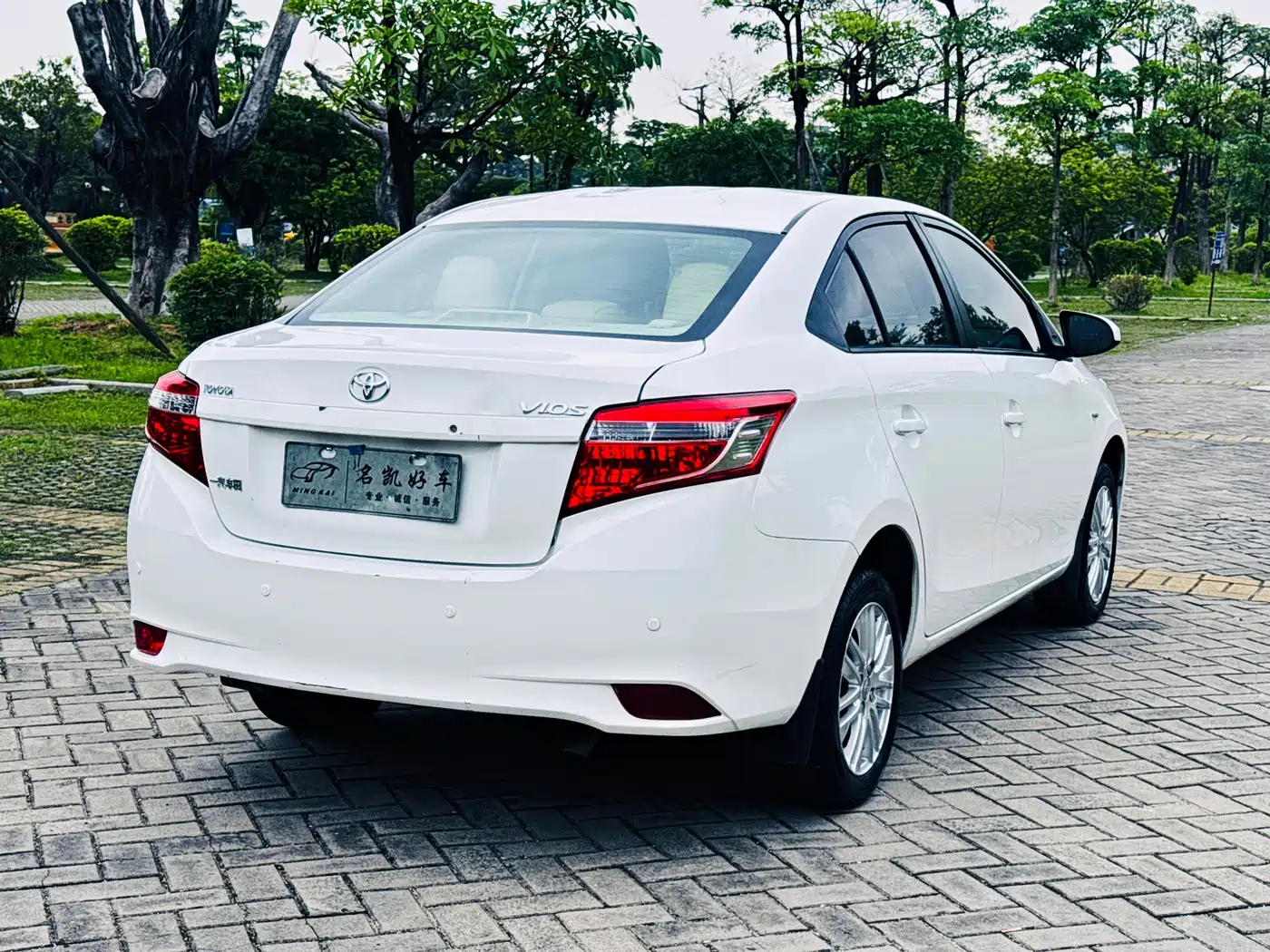 Toyota Vios 2016 1.5L Automatic Zhi Zhen Xing Yao Edition фото 7