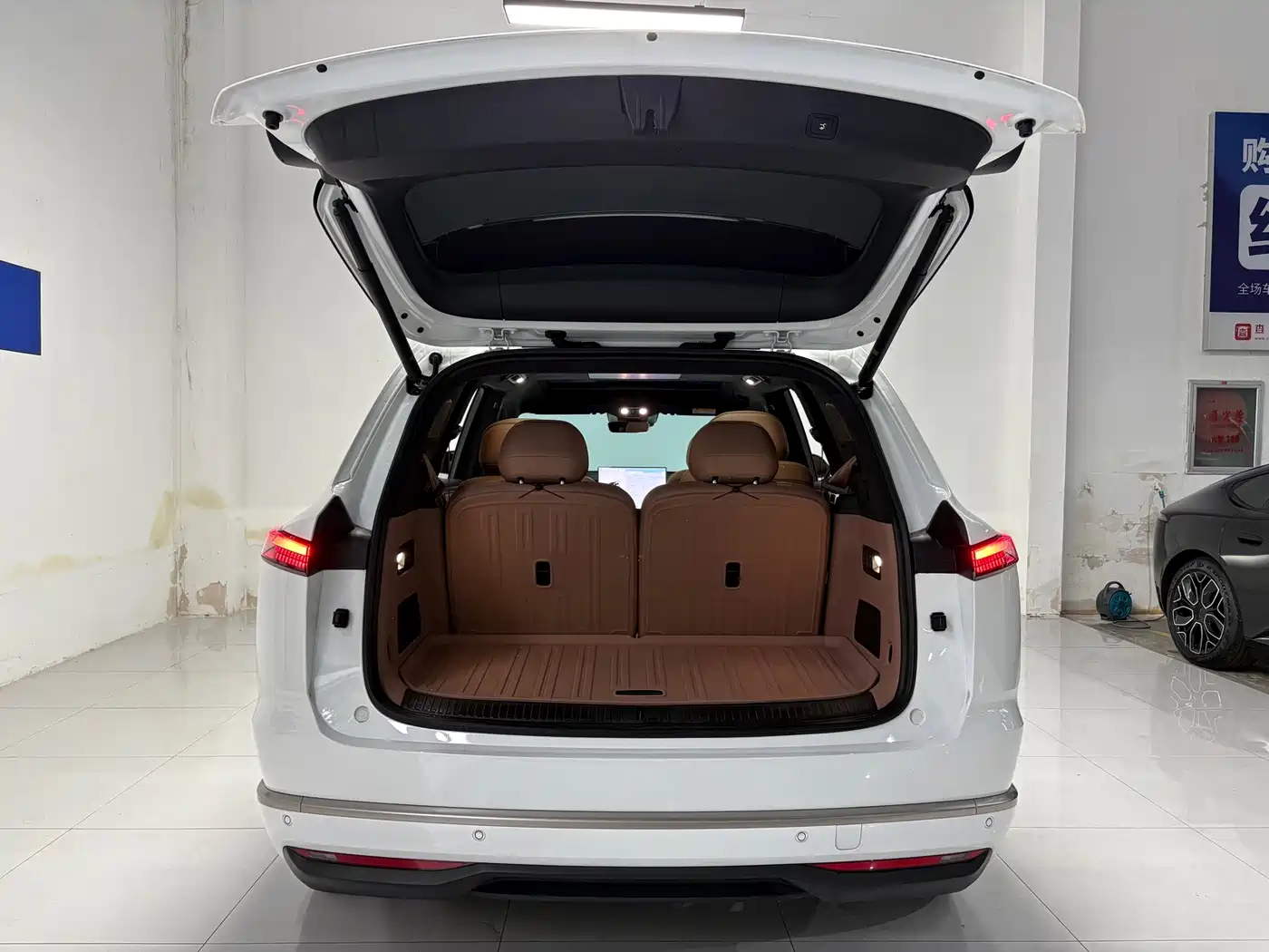 Ledao L90 2025 2025 AWD Base Model