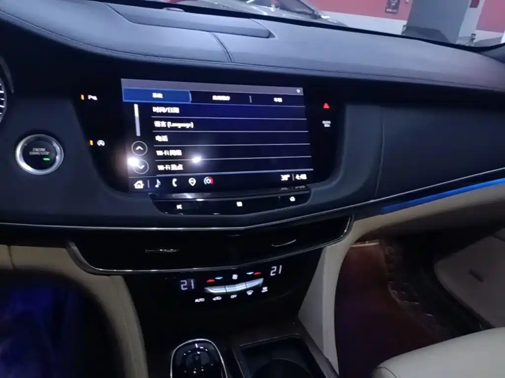 Фото 13 - Cadillac CT6