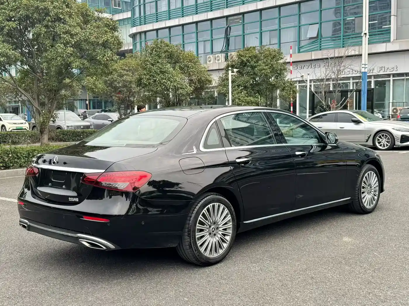 Mercedes-Benz E-Class 2023 E 300 L Luxury фото 9