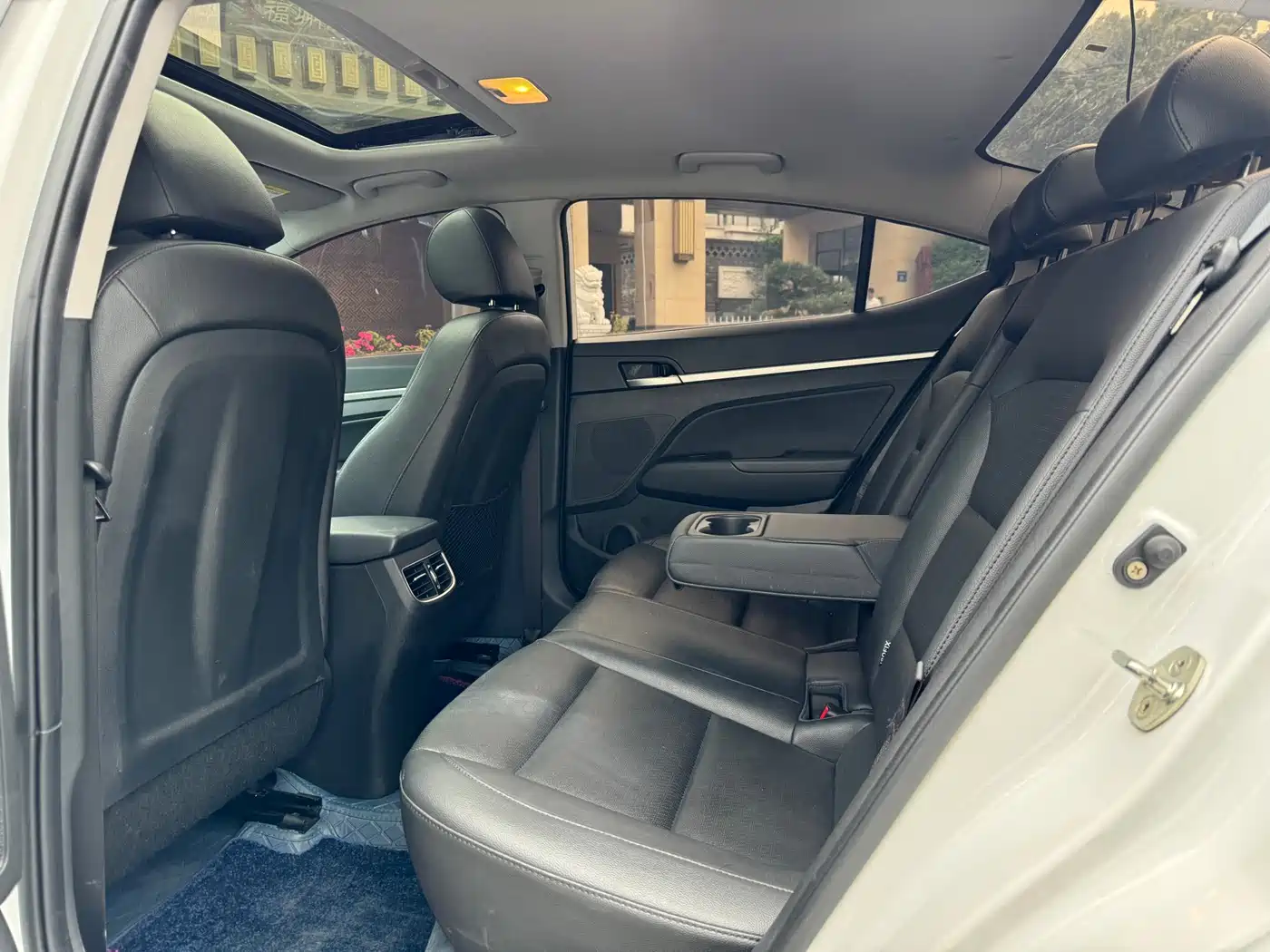 Hyundai Elantra 2020 1.5L CVT Smart Style·Elite фото 5