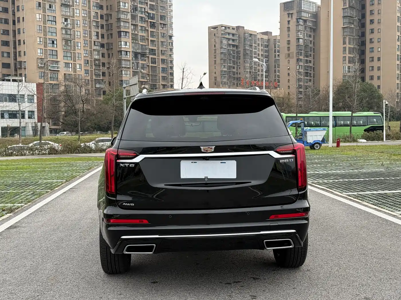 CADILLAC XT6
