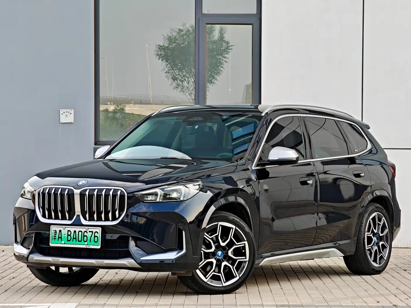BMW iX1 2023 xDrive30L X Design Package