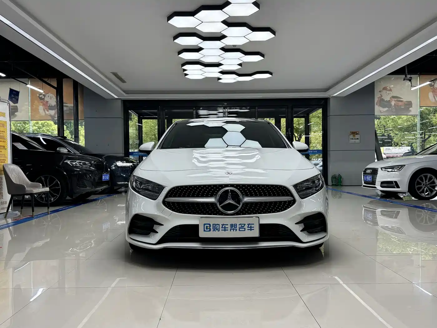 Фото 2 - Mercedes-Benz A-Class