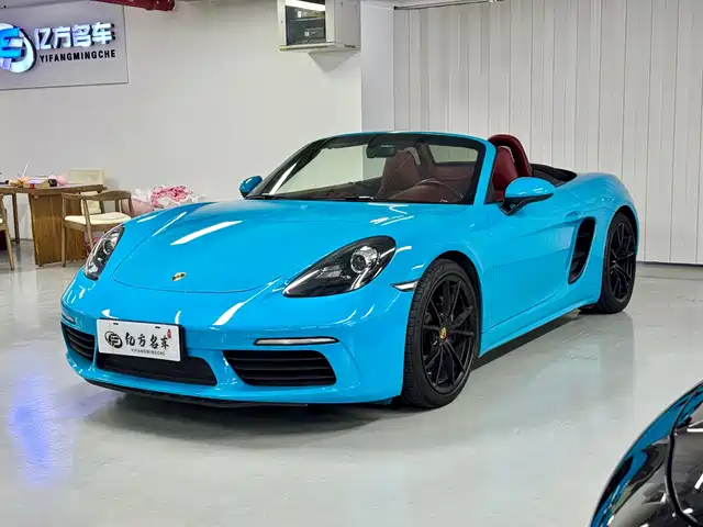 PORSCHE 718