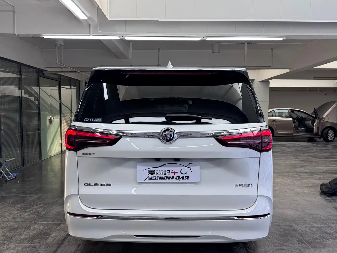 Buick GL8 2021 ES Landlord 653T Premium фото 6
