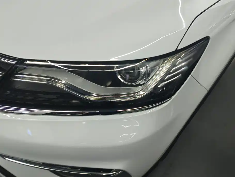 Roewe RX5 2016 2016 20T 2WD Automatic Internet Smart Edition