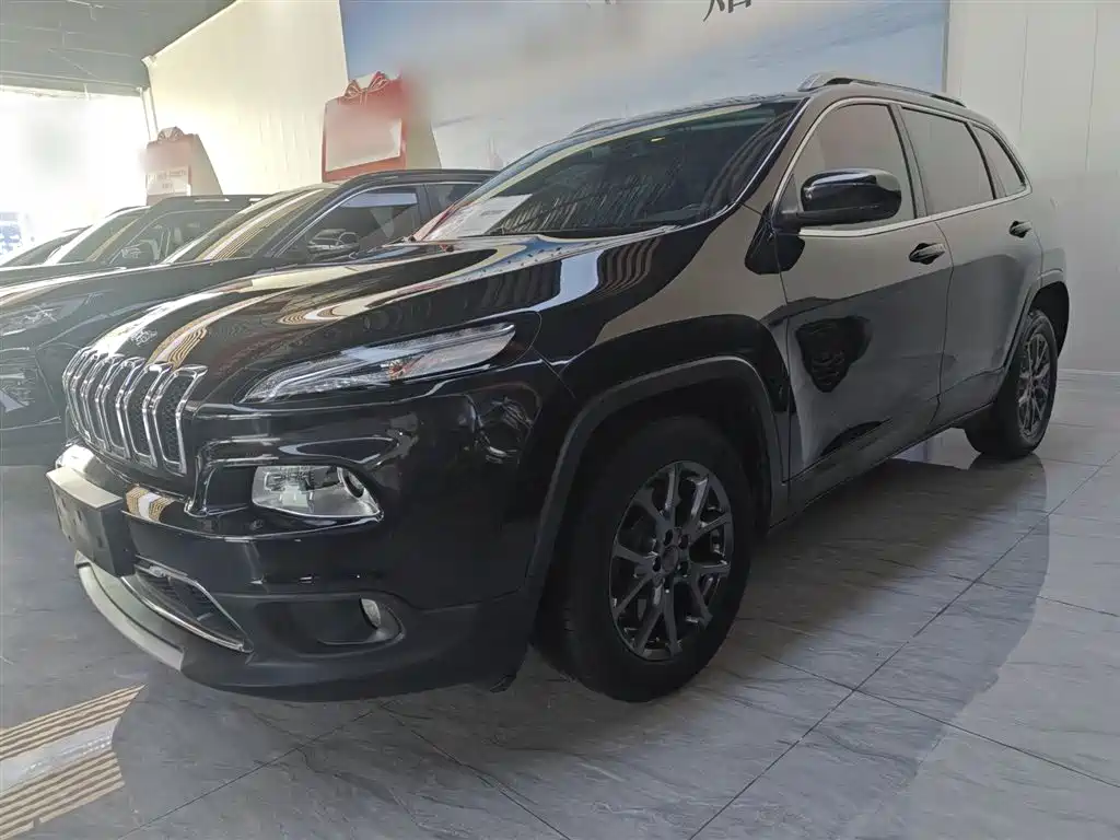Jeep Cherokee 2020 2.0L 2WD Classic Sport Edition