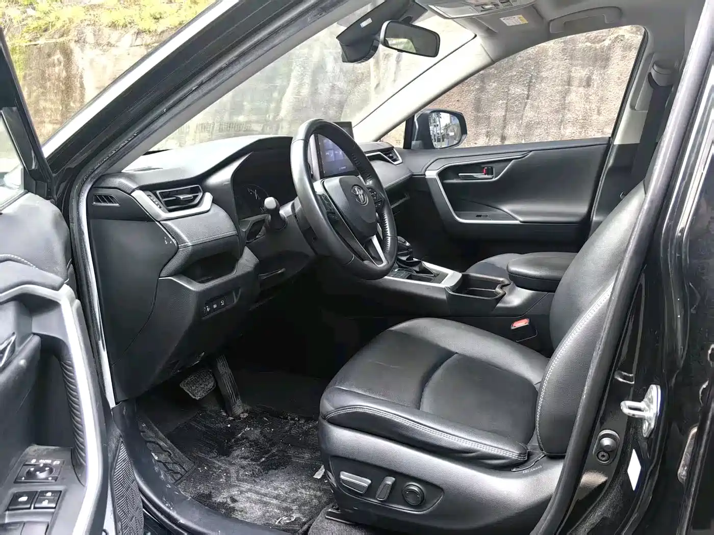 Toyota RAV4 Rongfang 2022 2.0L CVT 2WD Trend Plus Edition фото 5