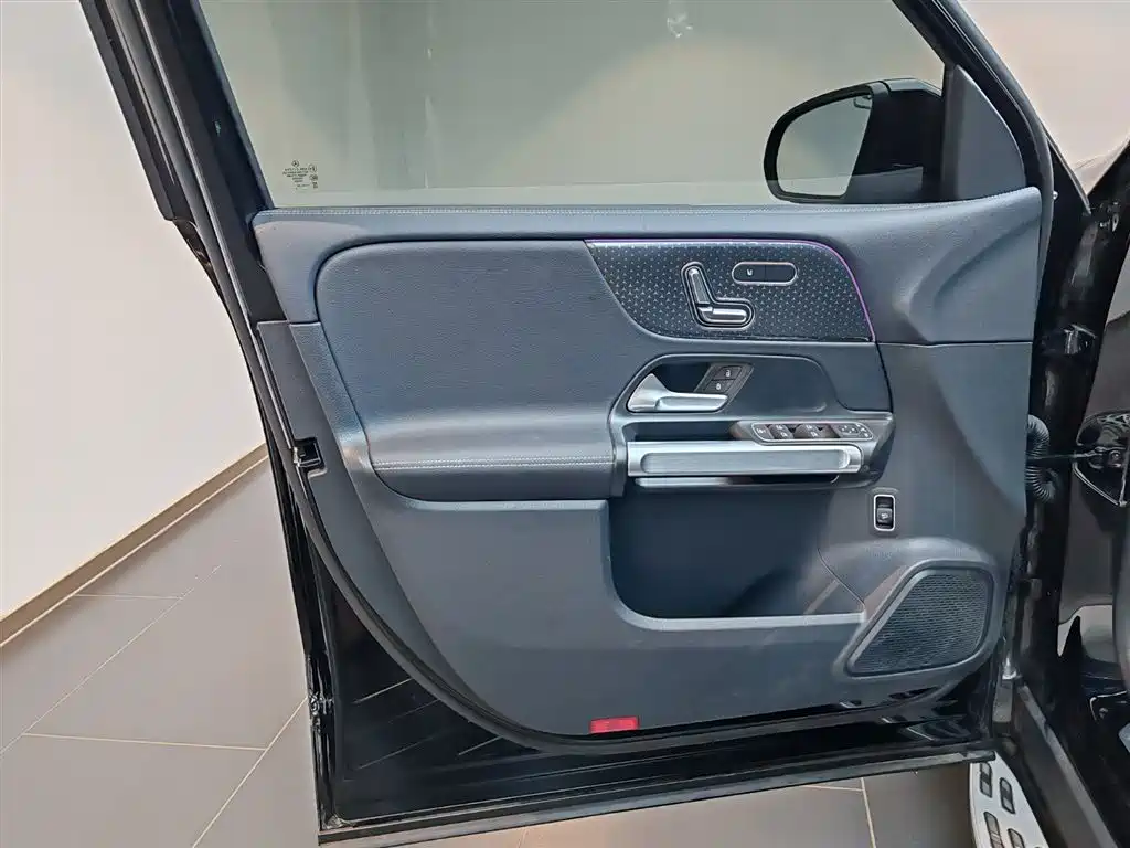 Mercedes-Benz GLB 2024 Facelift GLB 220 Style фото 13
